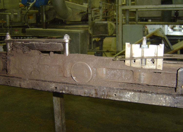 积碳严重的高温烤箱链条